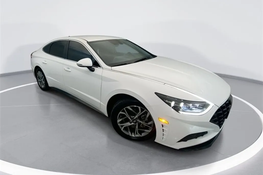 2023 Hyundai Sonata SEL photo 1