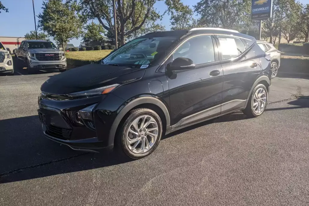 2023 Chevrolet Bolt EUV photo 1