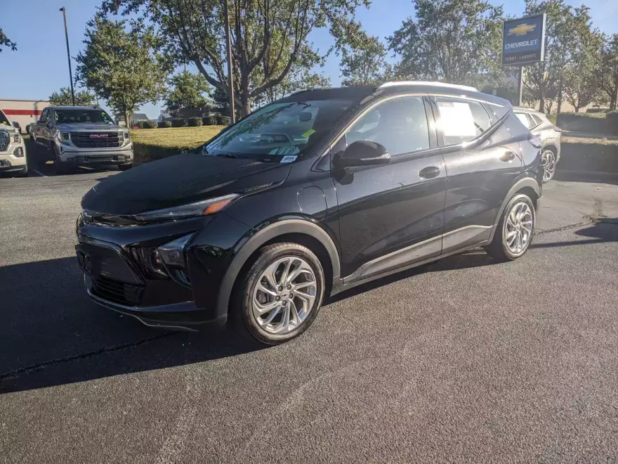 2023 Chevrolet Bolt EUV photo 1