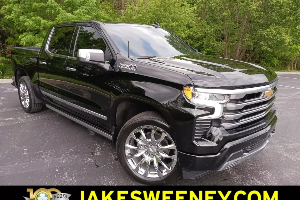 2024 Chevrolet Silverado 1500 High Country photo 1