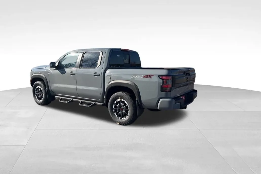 2025 Nissan Frontier Crew Cab PRO-4X photo 1