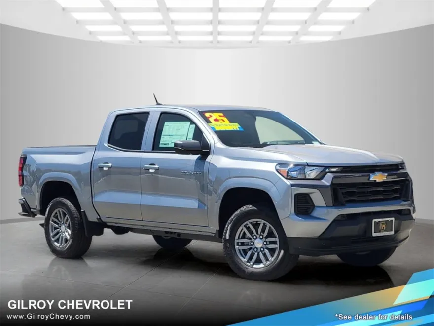 2025 Chevrolet Colorado Work Truck LT photo 1