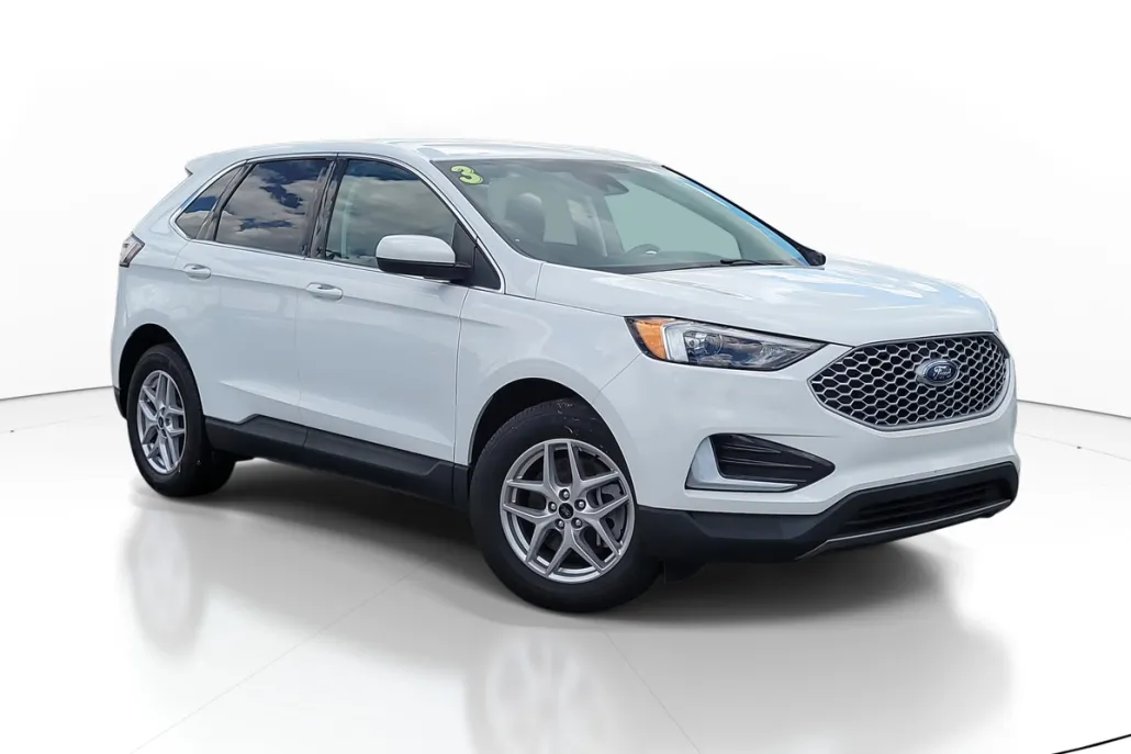 2023 Ford Edge SEL photo 1