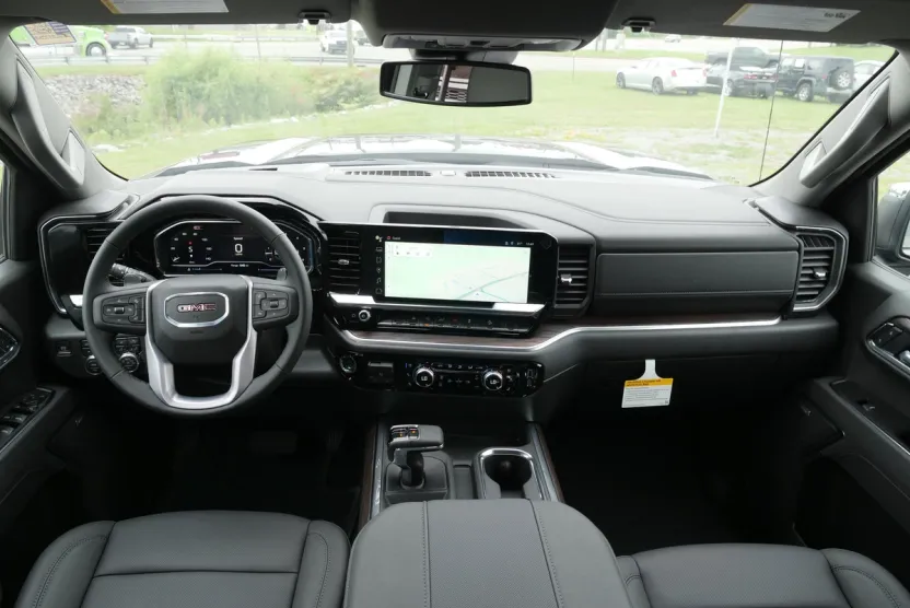 2025 Gmc Sierra 1500 SLT photo 1