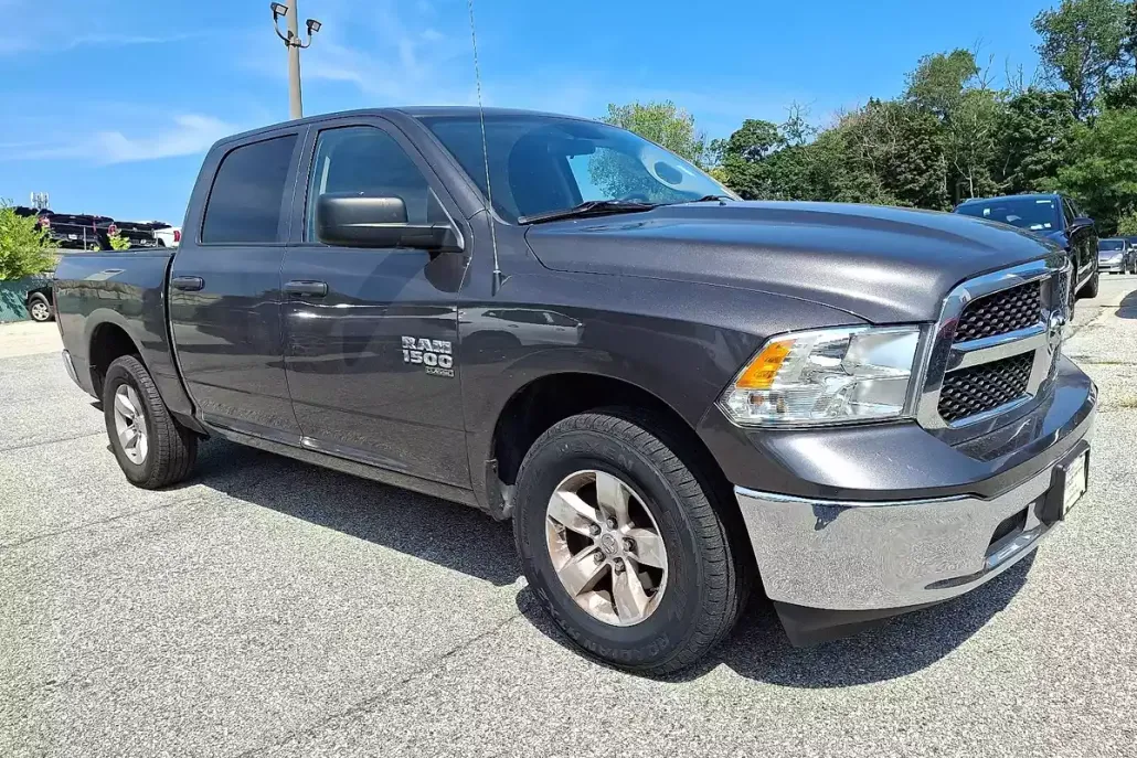 2022 Ram 1500 Classic SLT photo 1