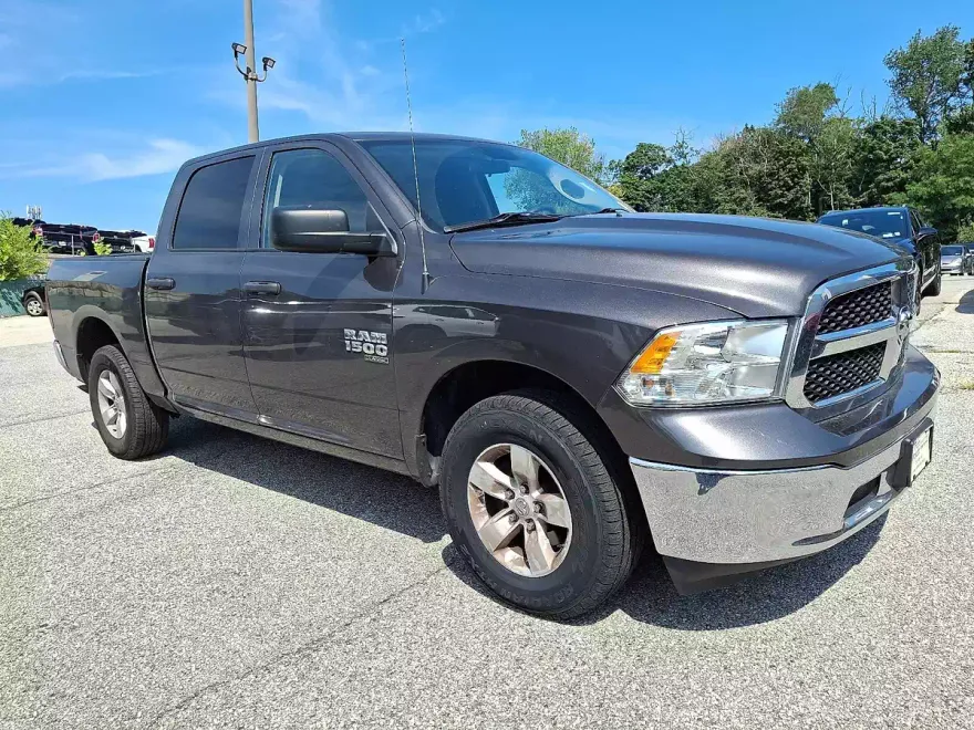2022 Ram 1500 Classic SLT photo 1