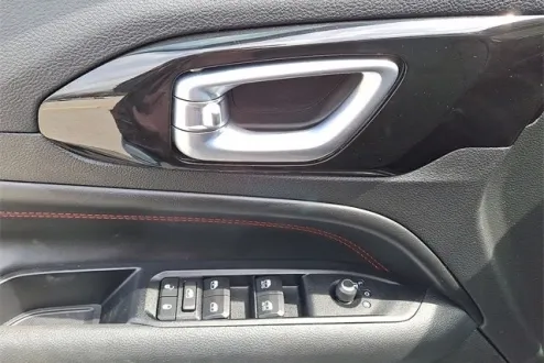 2022 Jeep Compass Trailhawk photo 2