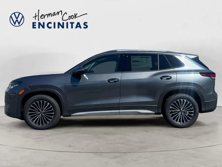 2025 Volkswagen Tiguan S photo 1