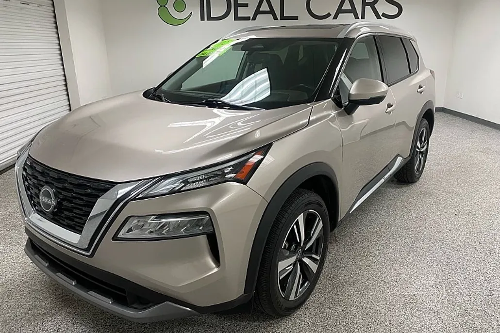 2023 Nissan Rogue SL photo 1