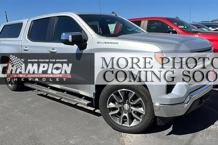 2022 Chevrolet Silverado 1500 LT photo 1