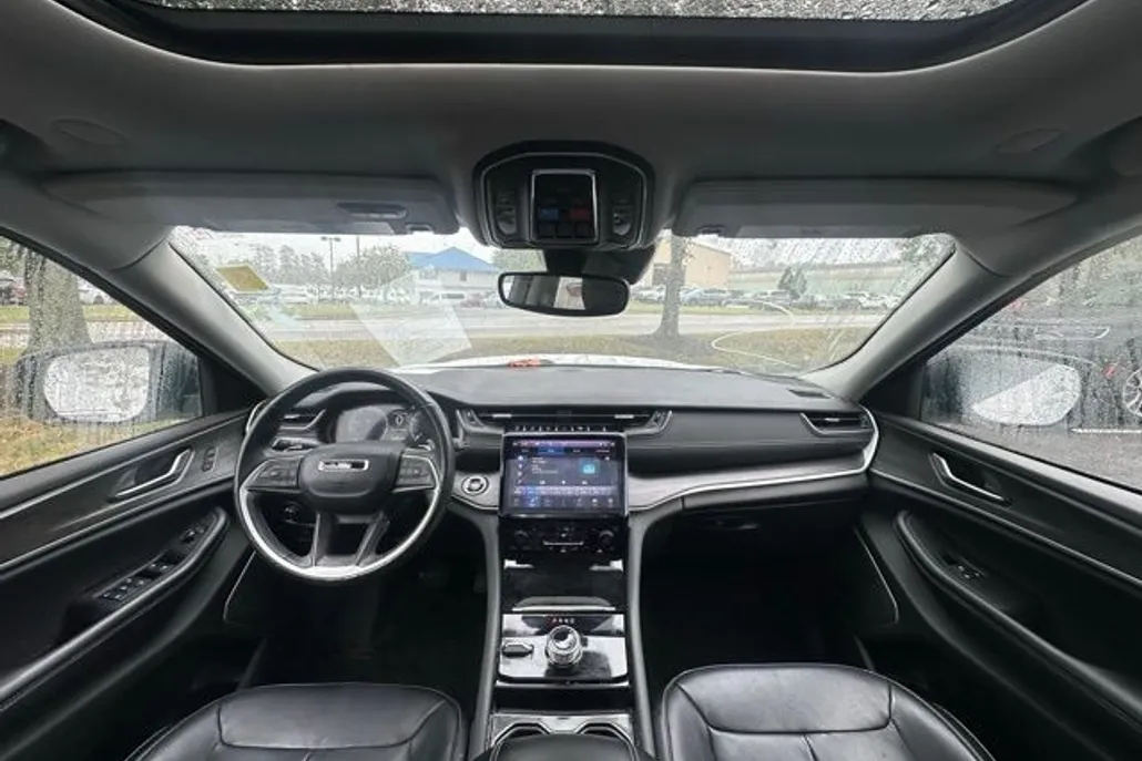 2021 Jeep Grand Cherokee Limited photo 1