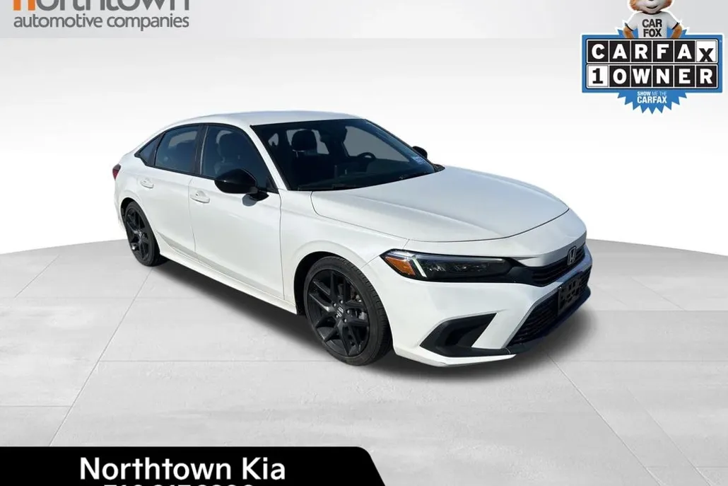 2022 Honda Civic Sport photo 1