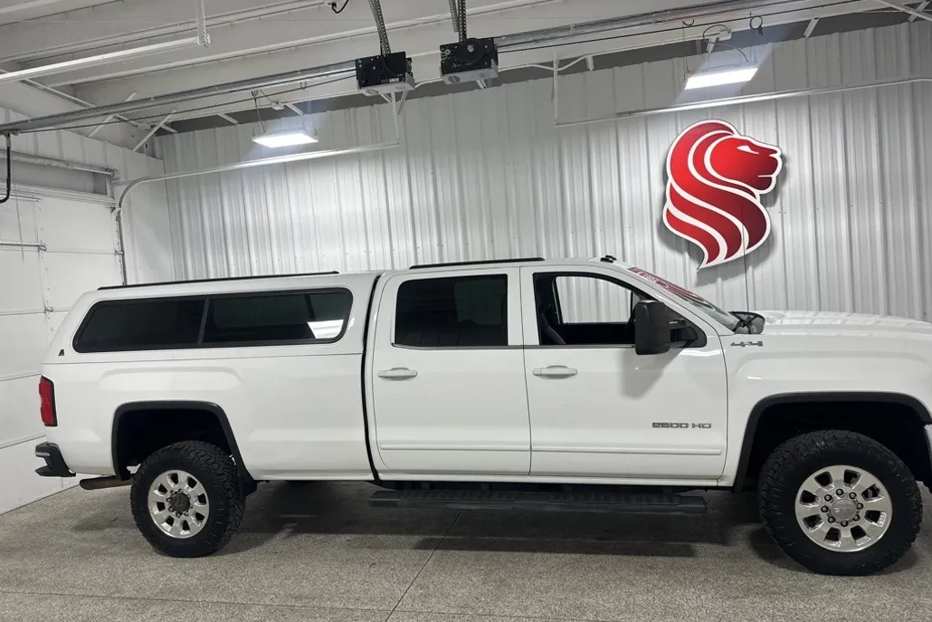 2015 Gmc Sierra SLE photo 1