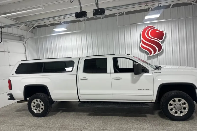 2015 Gmc Sierra SLE photo 1
