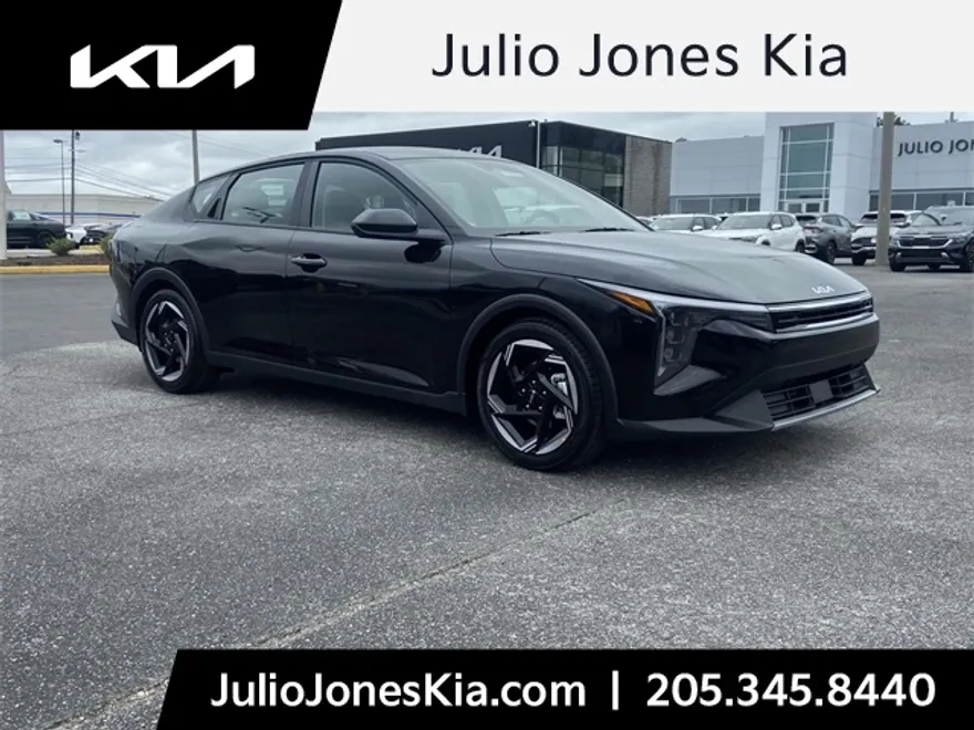 2025 Kia K4 EX photo 1