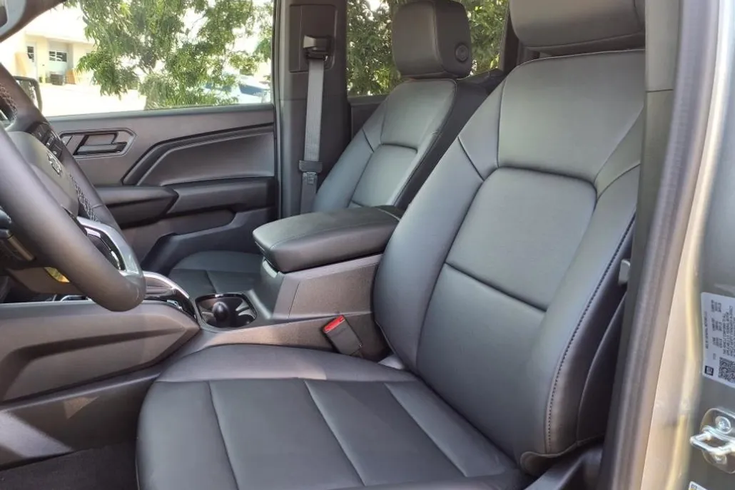 2026 Chevrolet Colorado Trail Boss photo 1