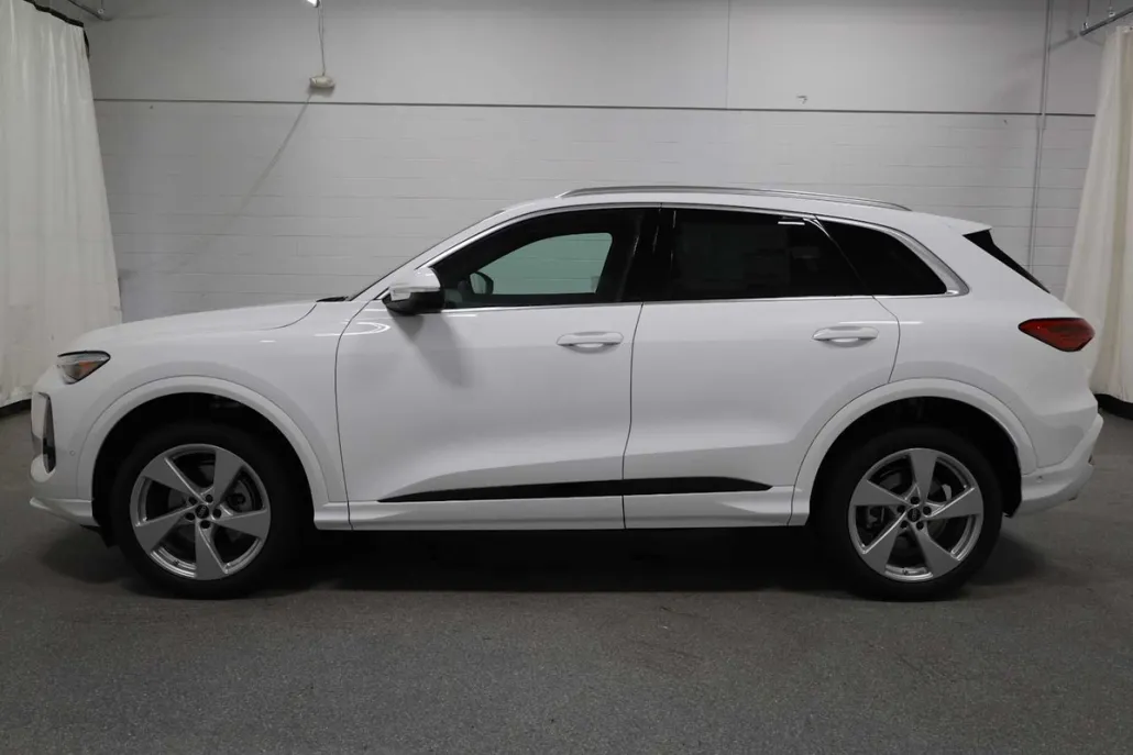 2025 Audi Q5 2.0T Premium photo 1
