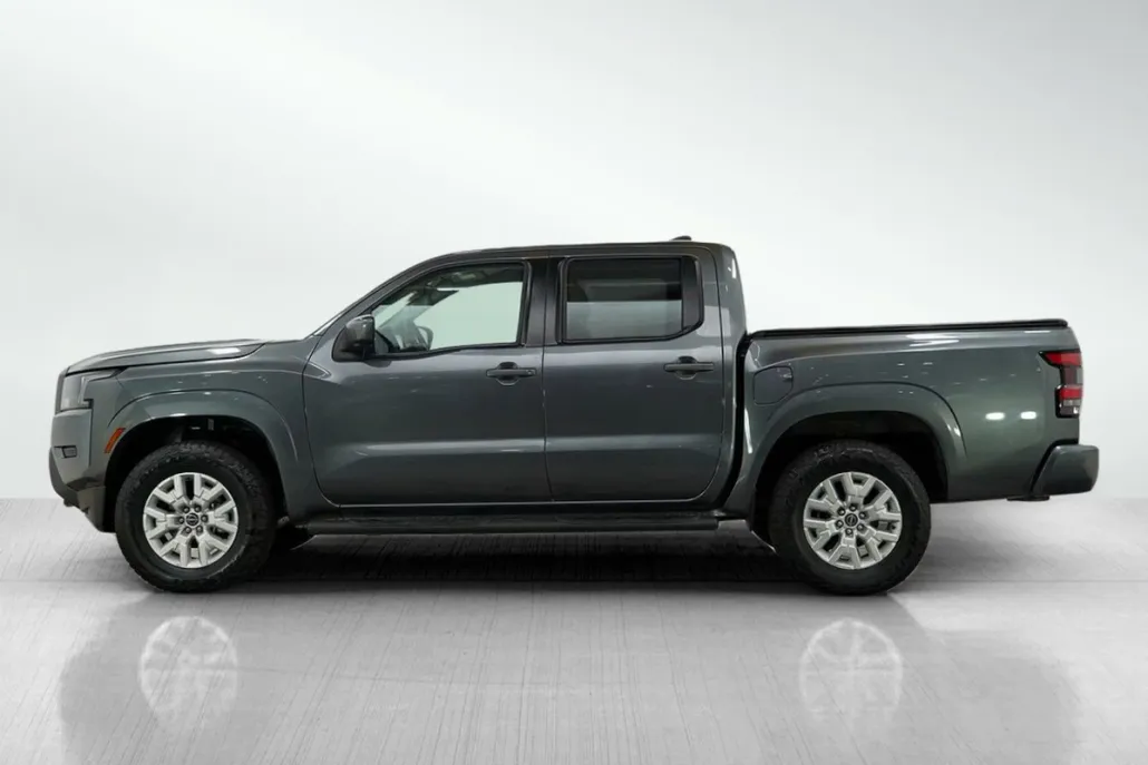 2022 Nissan Frontier SV photo 1