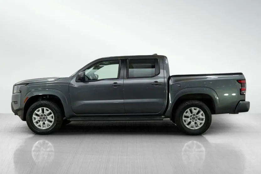 2022 Nissan Frontier SV photo 1