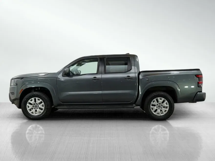 2022 Nissan Frontier SV photo 1