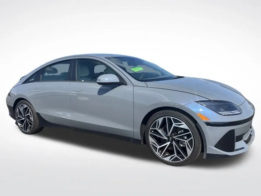 2023 Hyundai Ioniq 6 SEL photo 1