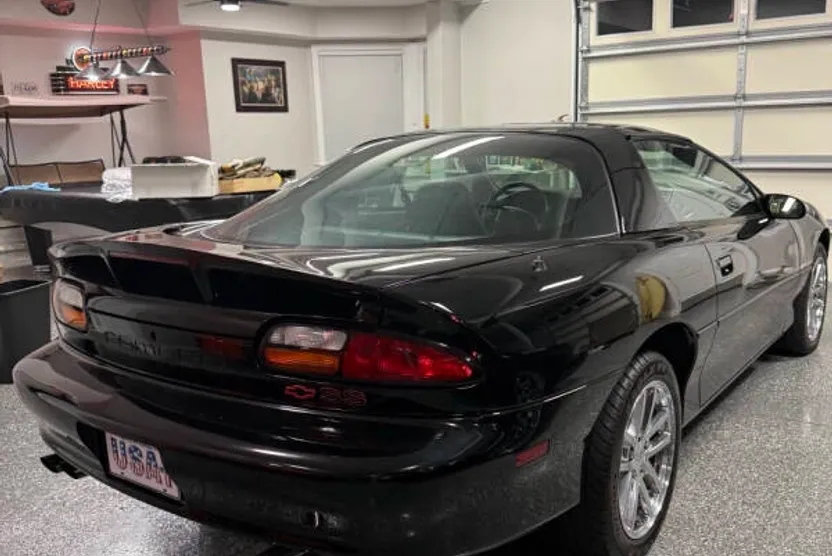2002 Chevrolet Camaro Sport Coupe photo 1