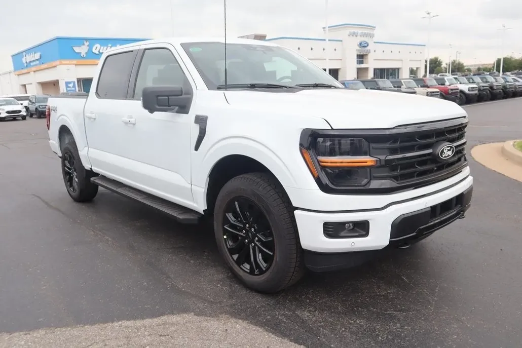 2025 Ford F-150 XLT photo 1