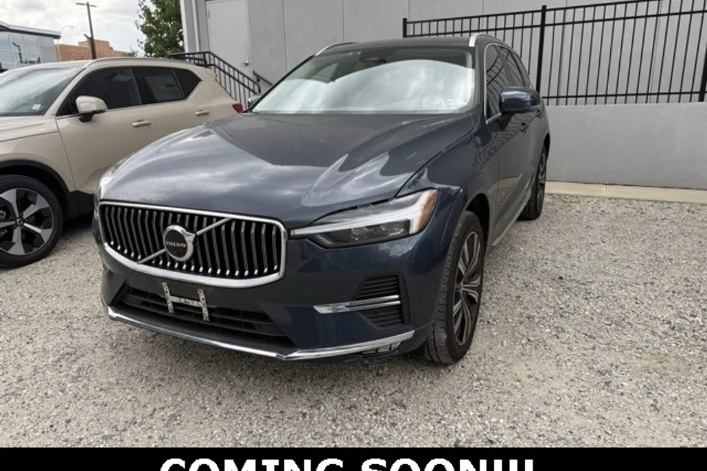 2022 Volvo XC60 B5 Inscription photo 1