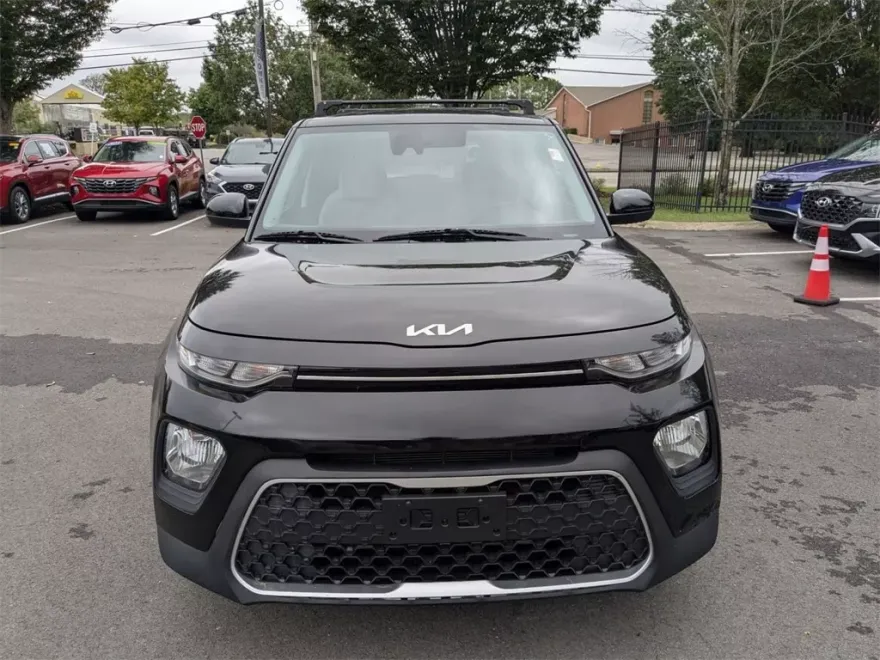 2022 Kia Soul LX photo 1