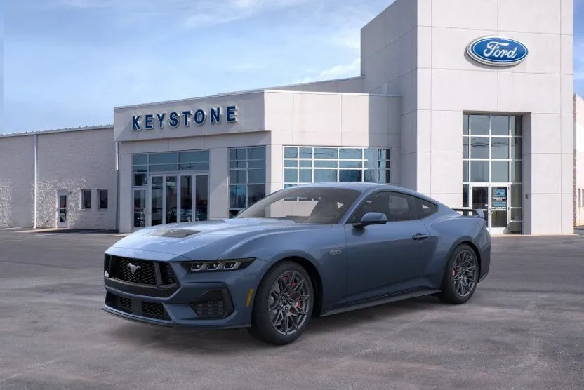 2025 Ford Mustang GT Premium photo 1