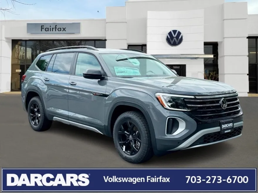 2025 Volkswagen Atlas Peak Edition SE photo 1