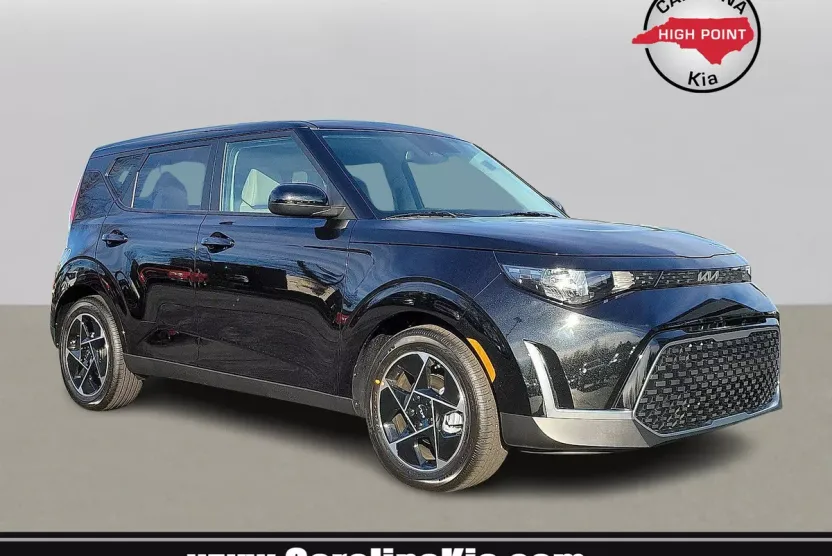 2025 Kia Soul EX photo 1