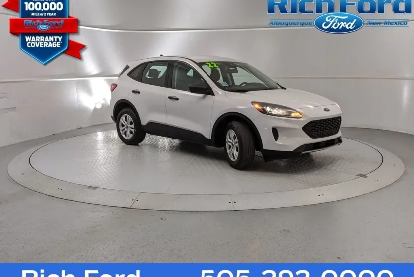 2022 Ford Escape S photo 1