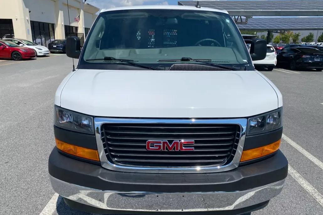 2023 Gmc Savana 2500 Cargo photo 1