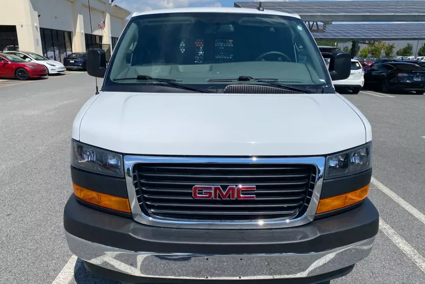 2023 Gmc Savana 2500 Cargo photo 1