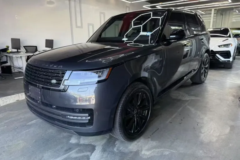 2023 Land Rover Range Rover Autobiography photo 1