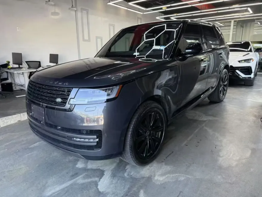 2023 Land Rover Range Rover Autobiography photo 1