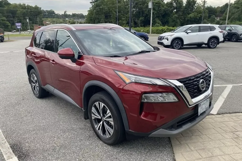 2021 Nissan Rogue SV photo 1