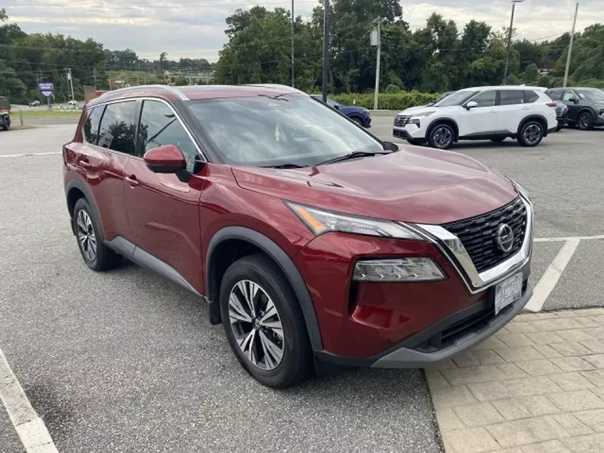 2021 Nissan Rogue SV photo 1