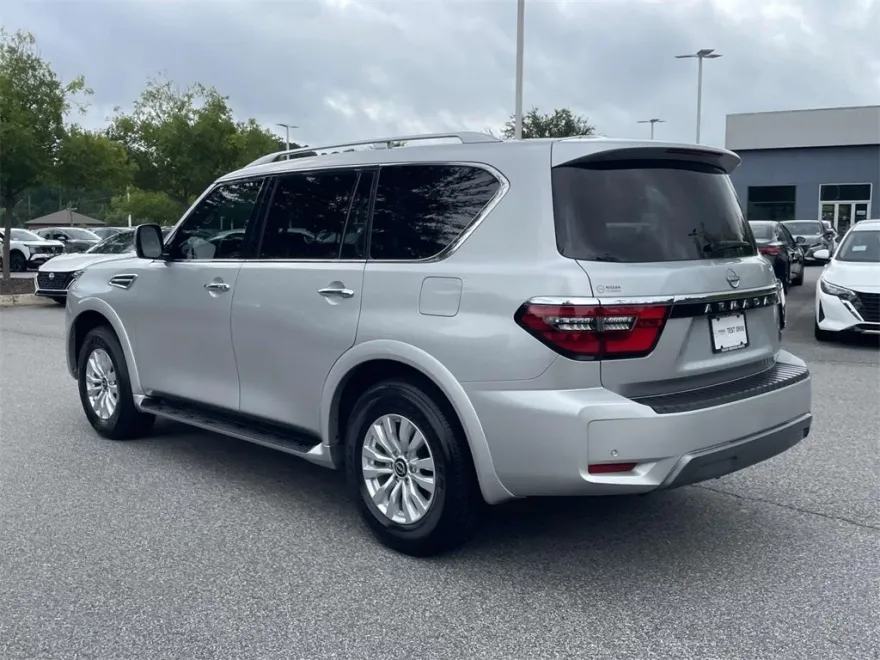 2024 Nissan Armada SV photo 1