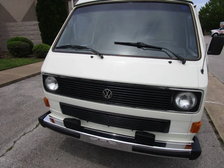 1985 Volkswagen Vanagon photo 1