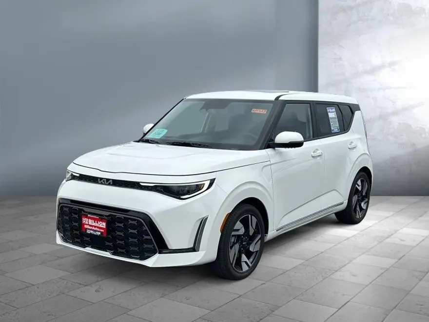 2024 Buick Encore Avenir photo 1