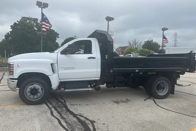 2024 Chevrolet Silverado Work Truck 4500HD photo 1