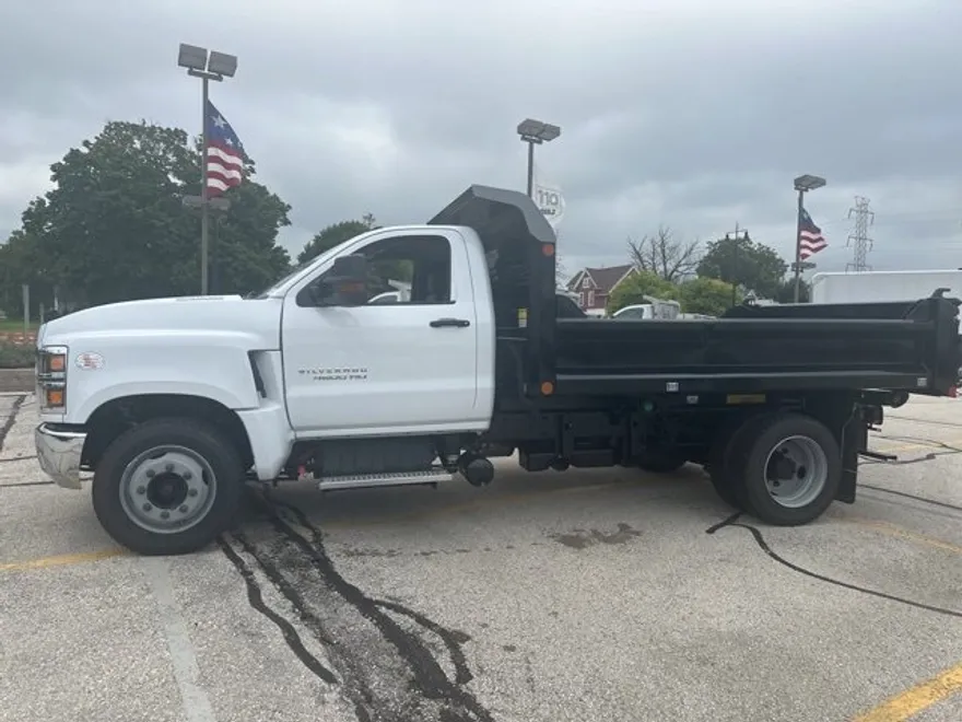 2024 Chevrolet Silverado 4500HD Work Truck photo 1