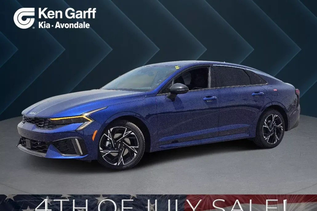 2025 Kia K5 GT-Line photo 1