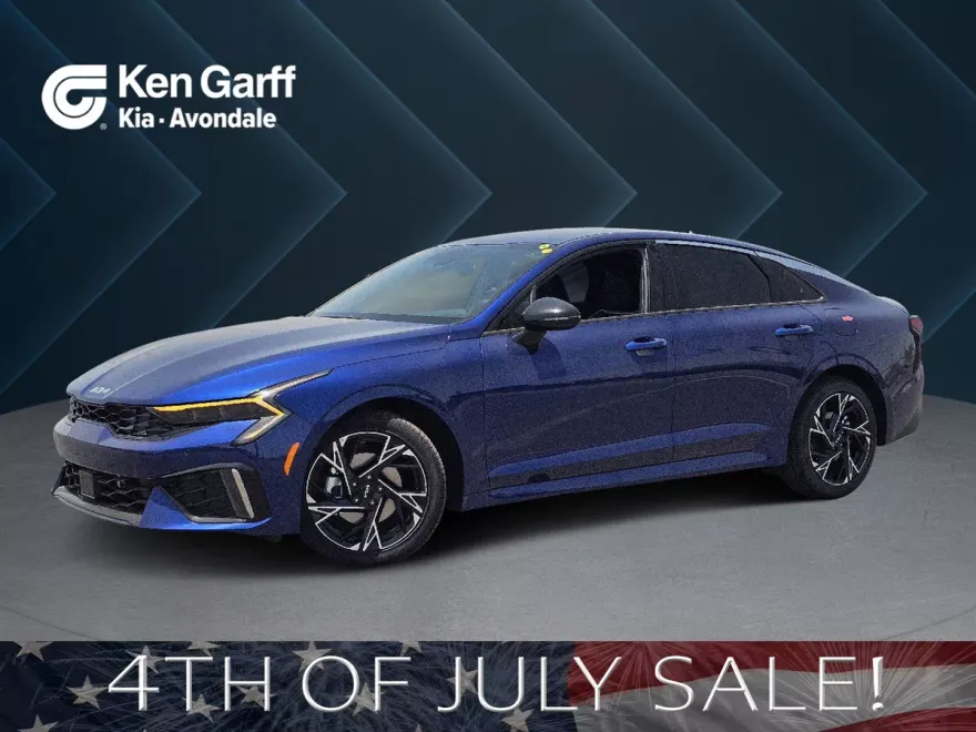 2025 Kia K5 GT-Line photo 1