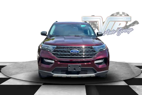 2022 Ford Explorer XLT photo 2