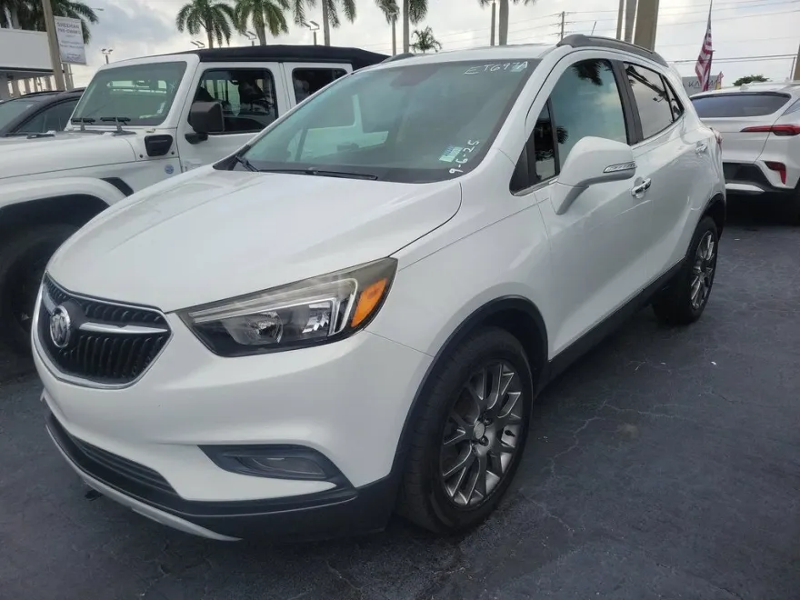 2018 Buick Encore Sport Touring photo 1