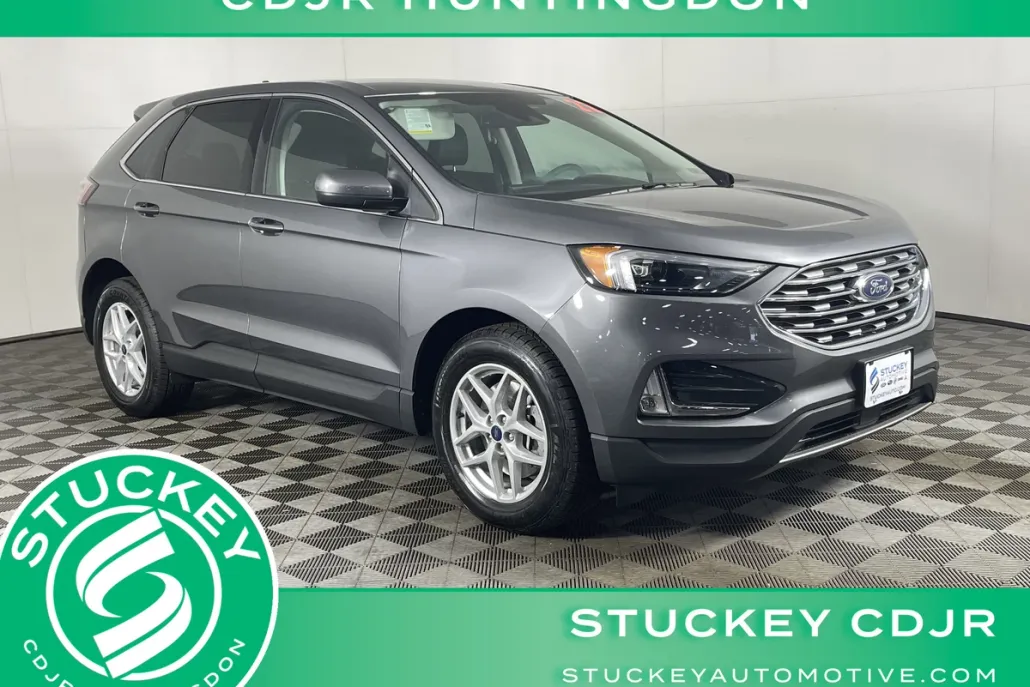 2022 Ford Edge SEL photo 1
