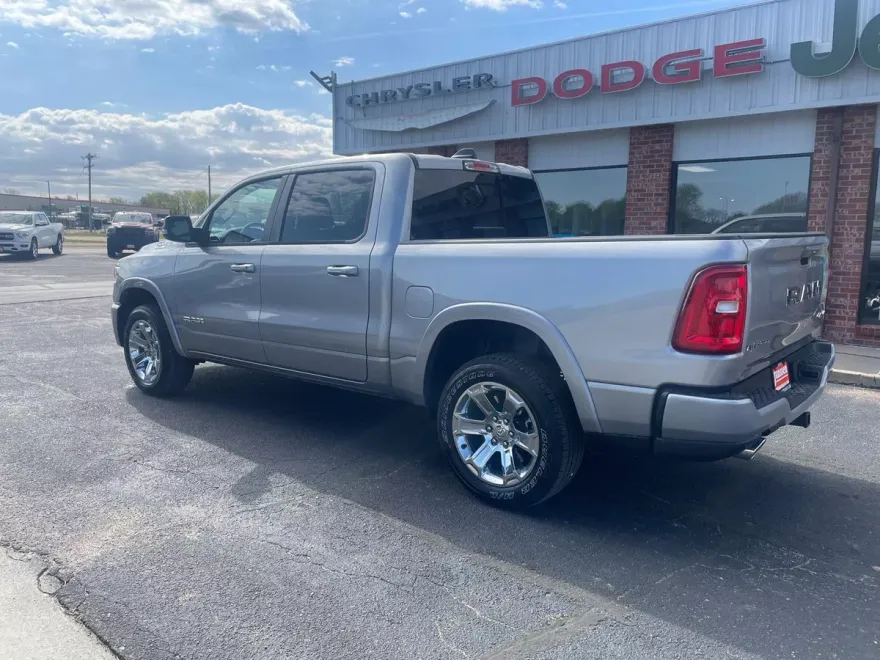 2025 Ram 1500 Big Horn photo 2